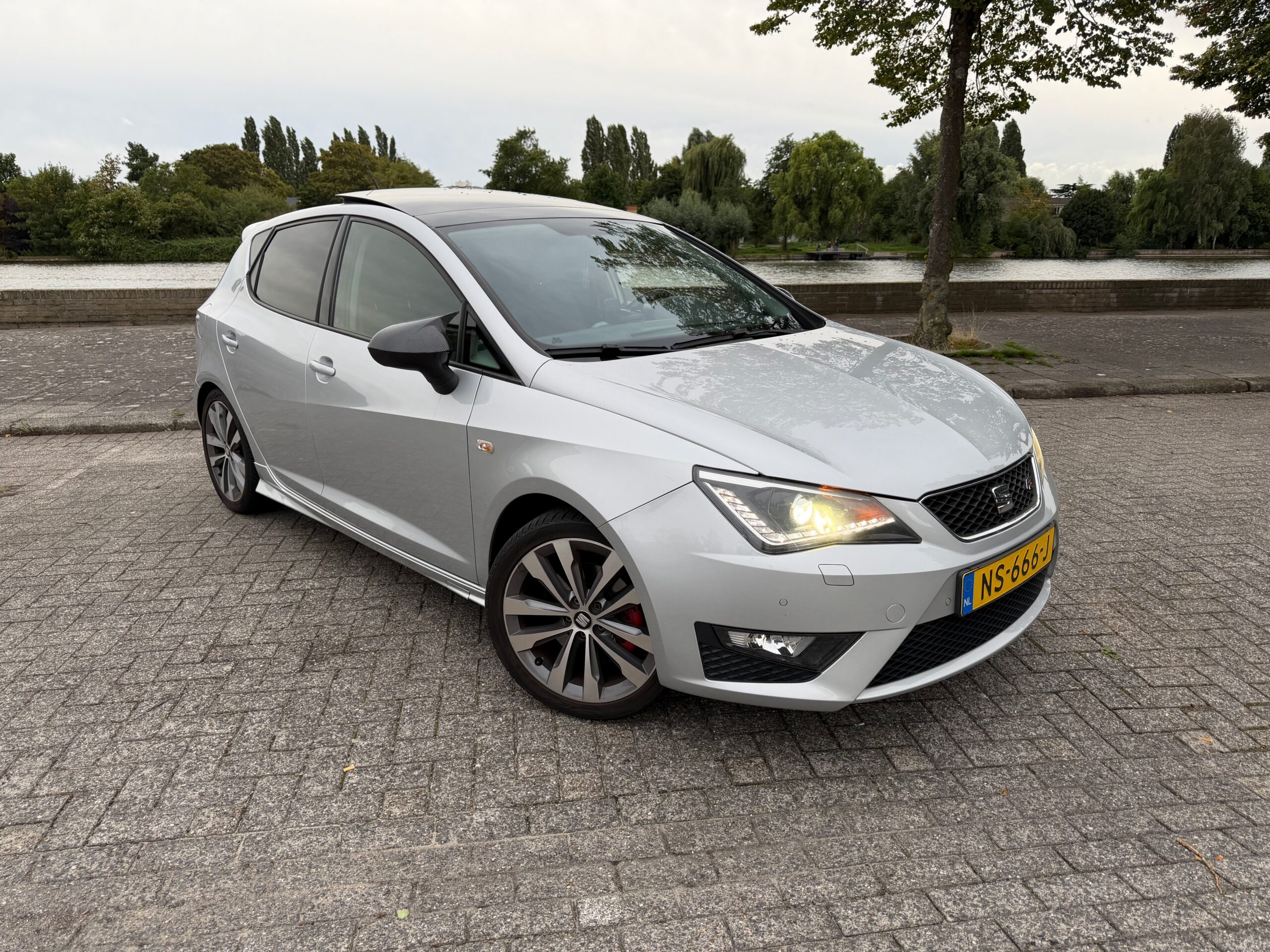 Seat Ibiza FR 1.0 TSI – Pano / DSG / Stoelverwarming / LED